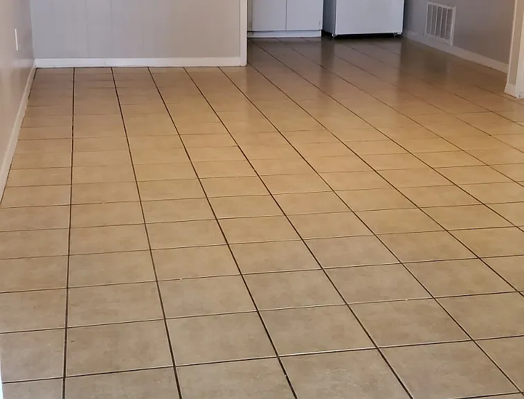 1676 E Hempstead St #2 — Photo 1