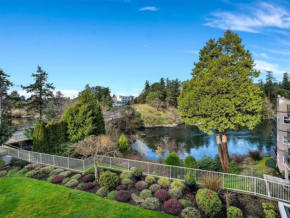 1st image of 1085 Tillicum Rd #306