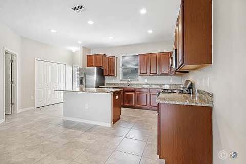 4th image of 7321 Parkshore Dr