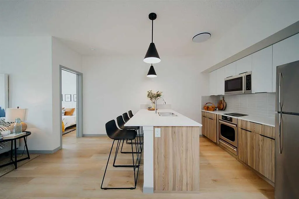 1 bed, 1.0 bath, 578 sqft, $1,525 — Photo 2
