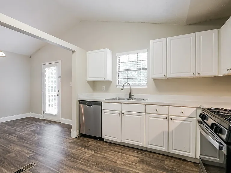 4910 Brookstone Pkwy — Photo 8