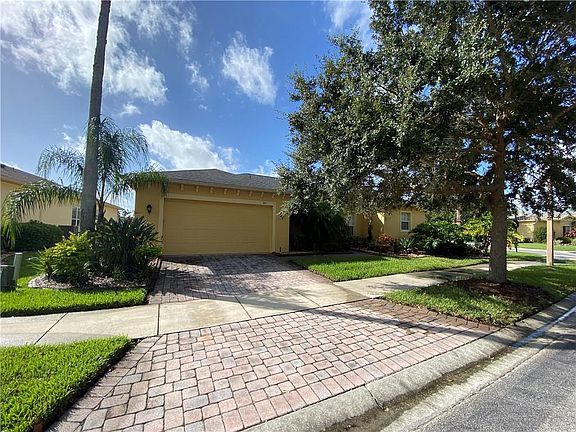 2nd image of 861 Glendora Dr