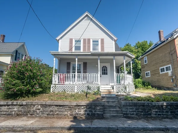 75 Boynton St, Lowell, MA 01850