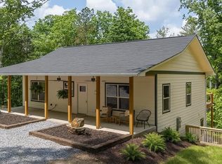 2562 Raven Cliff Rd, Talking Rock, GA 30175