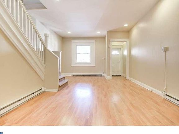 3rd image of 932 Lindley Ave
