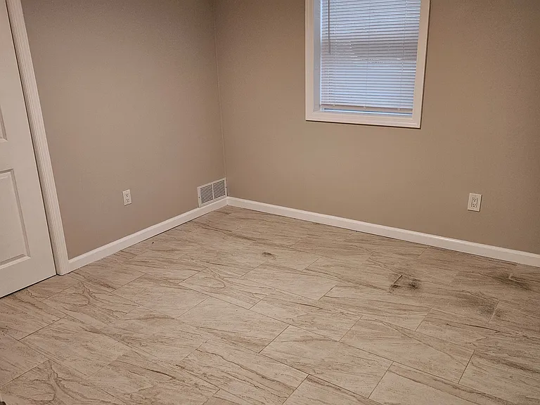 225-229 Huyler St #1 — Photo 6