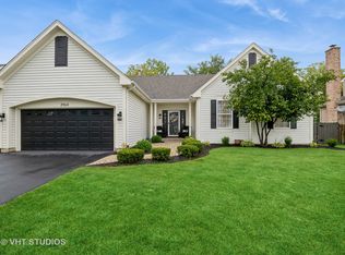2964 Liberty Ln, Lindenhurst, IL 60046