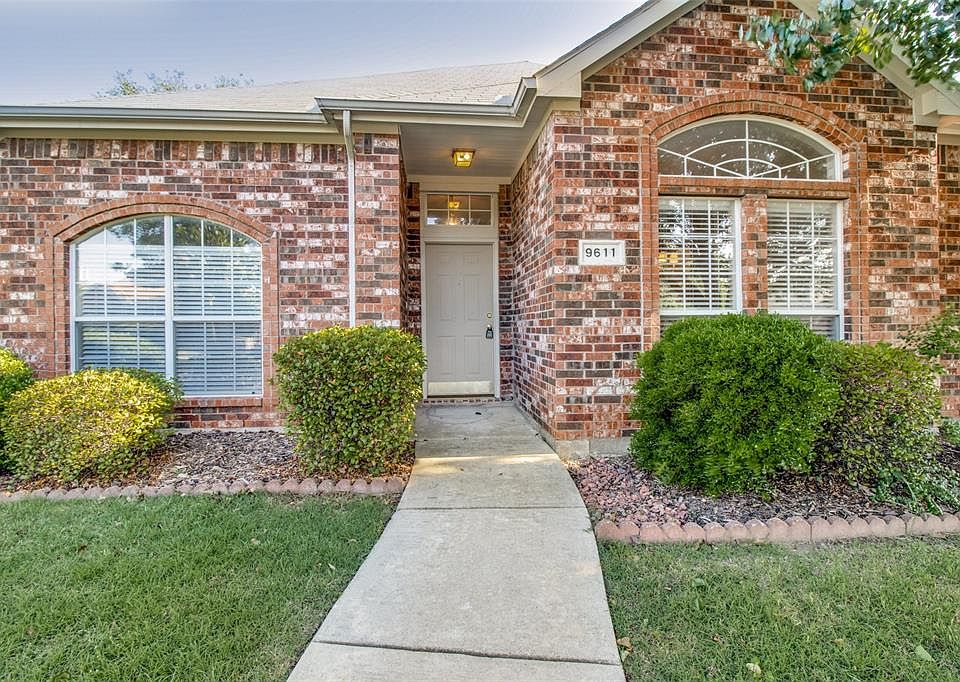 1st image of 9611 Summer Dr