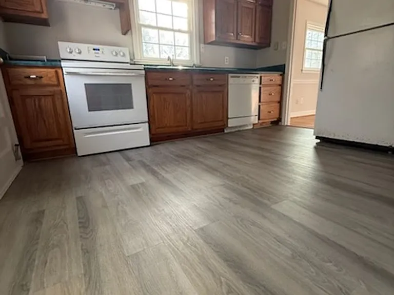 608 N Wilba Rd — Photo 4
