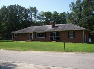 21000 Warren Ave, South Chesterfield, VA 23803