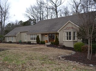 8284 Dogwood Rd, Germantown, TN 38139