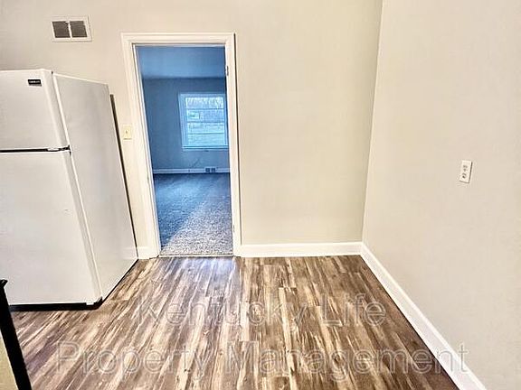 5th image of 293 Hillsboro Ave APT 2