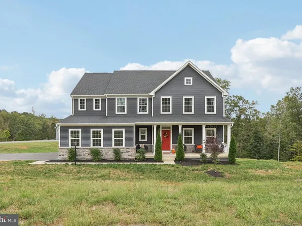 1 Granville Dr, Fredericksburg, VA 22405