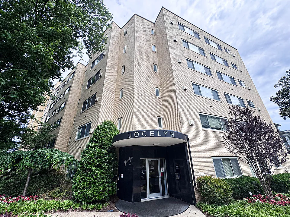 5315 Connecticut Ave NW #310