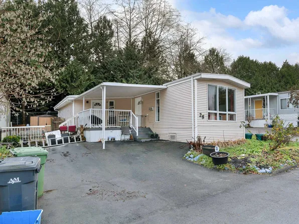 8220 King George Blvd #28, Surrey, BC V3W 6E1