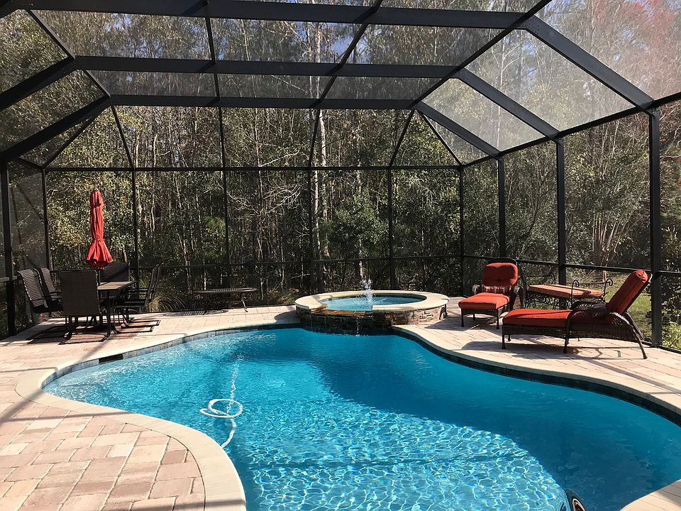 2nd image of 2036 Crown Dr