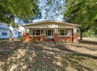 700 N 6th St, Perry, OK 73077