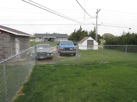 5th image of 1721 N Adams Ave