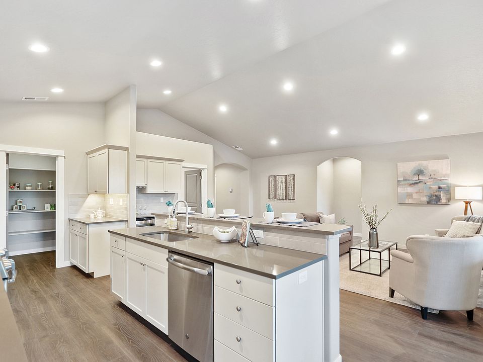 The Orchard Build on Your Land Central Oregon Plan, Simplicity