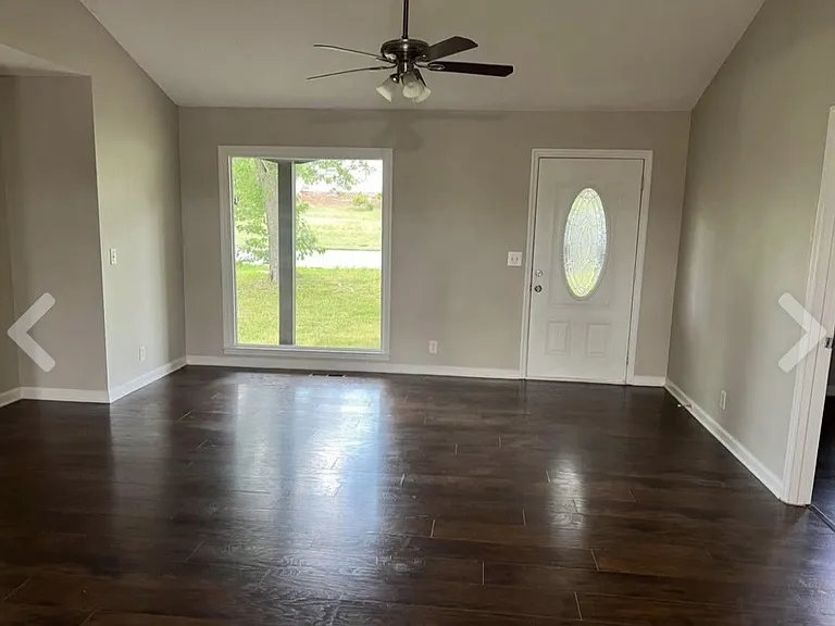 2821 Barksdale Ln — Photo 3