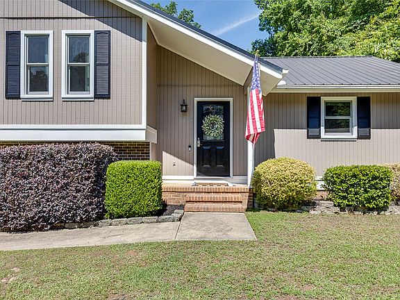2nd image of 110 Towne Creek Trl