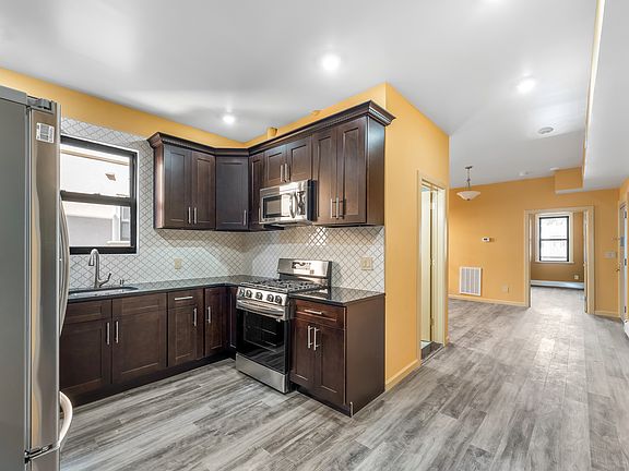 2nd image of 116 Paine Ave #3R
