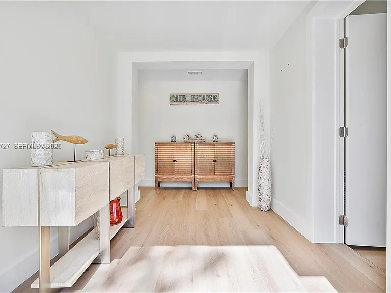 10801 Peachtree Dr — Photo 9