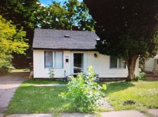 595 Montana Ave, Pontiac, MI 48341
