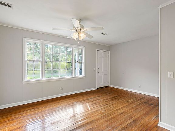 2nd image of 409 Betsy Rd #B