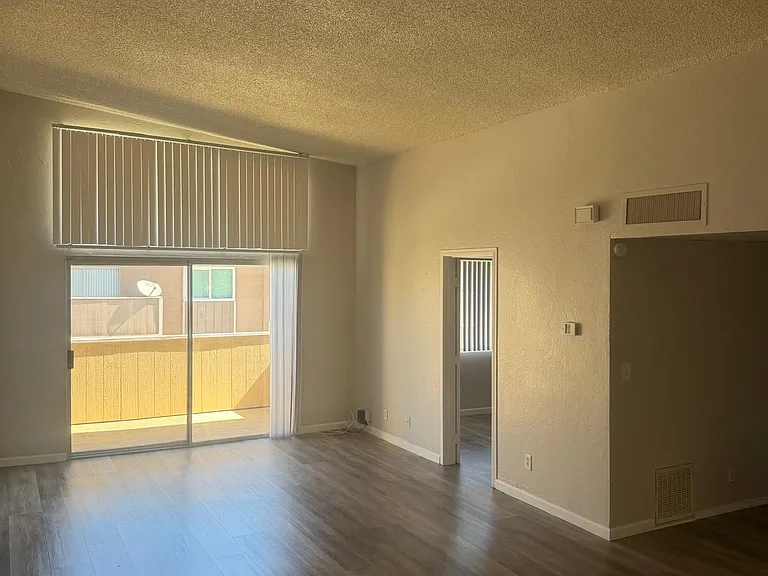 5033 W Wilson St #220 — Photo 3