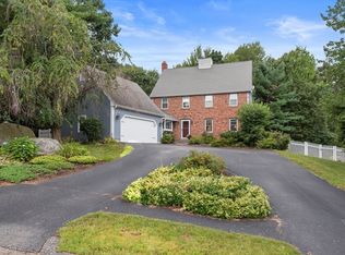 39 Sycamore Dr, Holden, MA 01520
