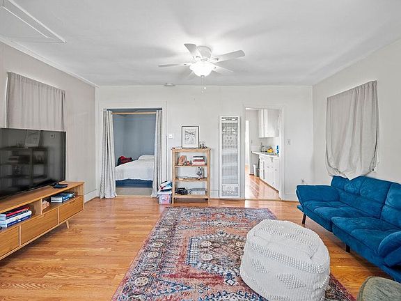 3rd image of 1020 N 10th St