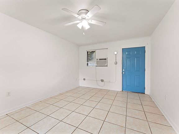 4th image of 1212 Aster St #1132