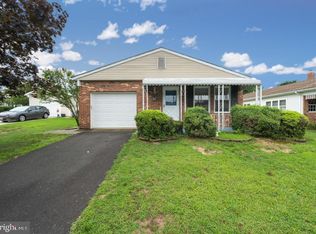 14 Burgess Ct, Toms River, NJ 08757