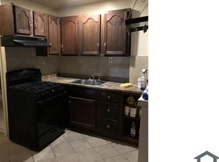 5 Charles St #5, Montclair, NJ 07042