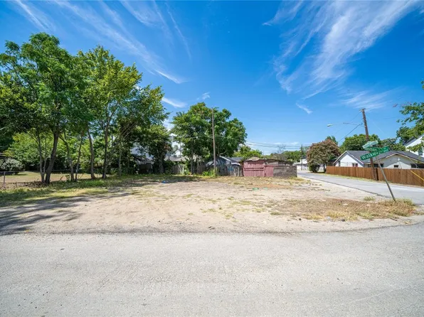 2403 Obenchain St, Dallas, TX 75212