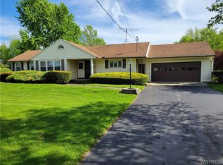11050 Maple Ridge Rd, Medina, NY 14103