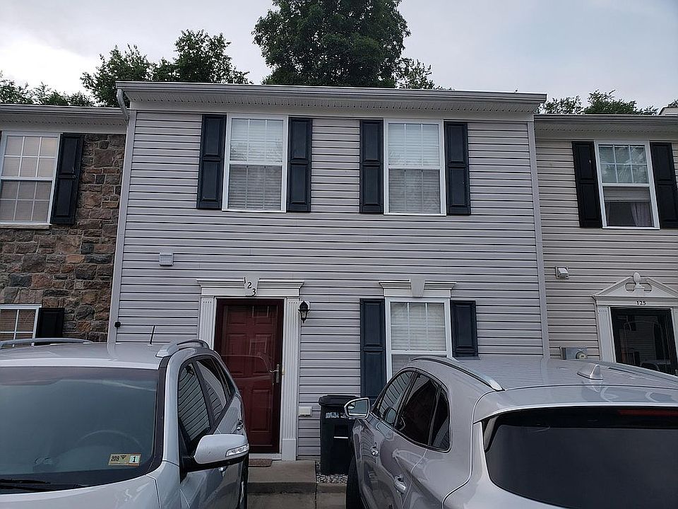 1st image of 123 Park Place Dr
