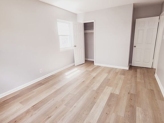 4th image of 164 Stegman St #1B