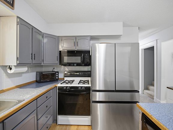 5th image of 5278 SE 24th Ave