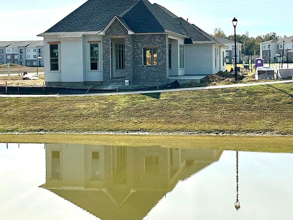 2nd image of 680 Saint Andrew Ln