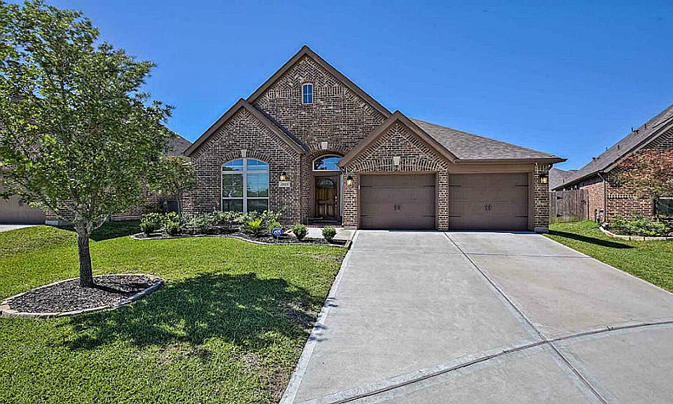 1st image of 2922 Brighton Trails Ln