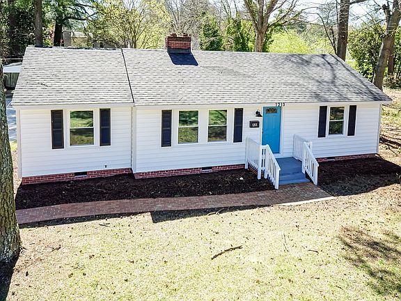 4th image of 1213 Tarboro St