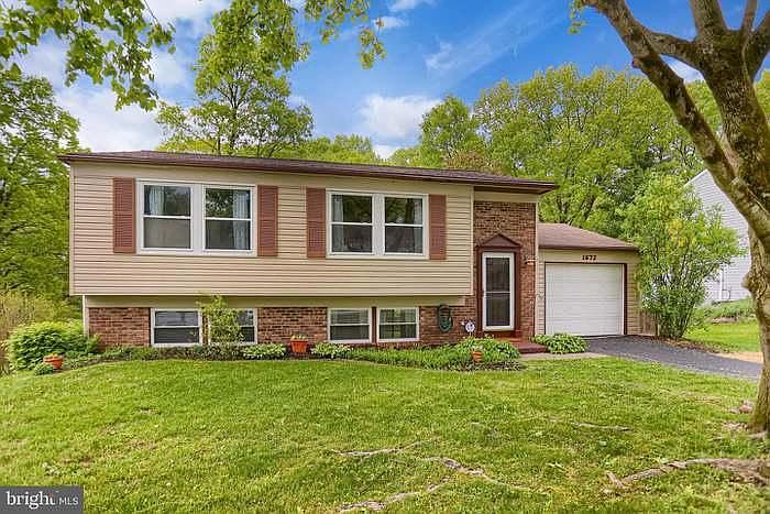 1st image of 1672 Pebble Brook Ln