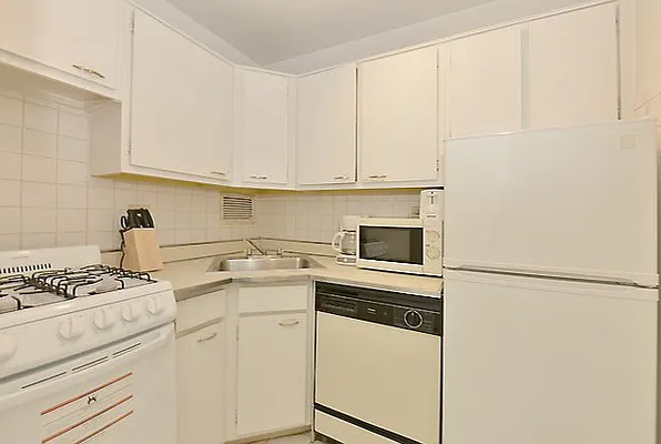 Rented by Direct Properties New York | media 4