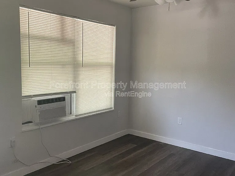 4818 Monterey St #202 — Photo 11