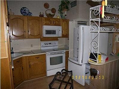 5th image of 1660 29th Ave