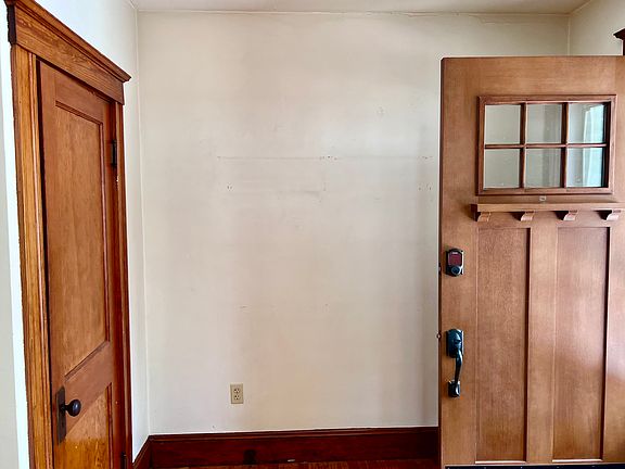 2nd image of 292 Beech St #1