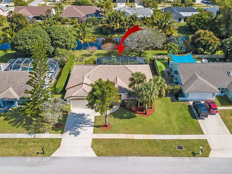 1935 Primrose Ln — Photo 46