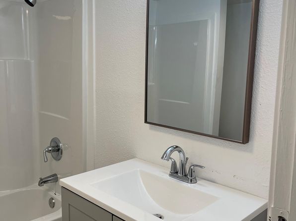 132 Stringtown Rd #10